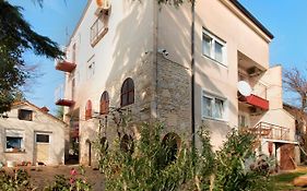 Apartments Mira 1804